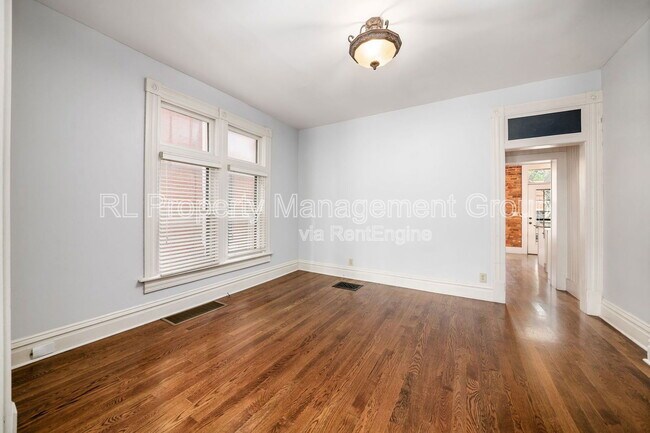 Building Photo - 322 Wilber Ave