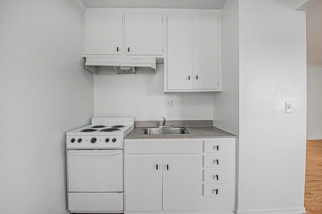 Building Photo - 5845 Interceptor St