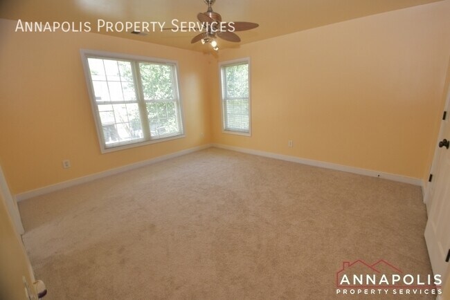 Building Photo - 110A Sabrina Ln
