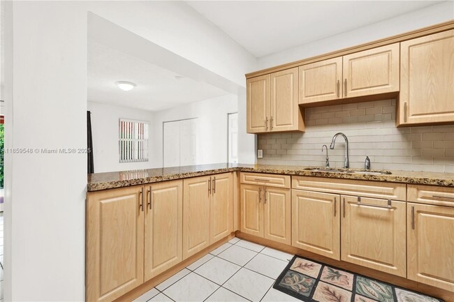 Building Photo - 7435 SW 34th St