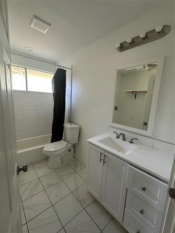 Building Photo - 3508 Foxcroft St