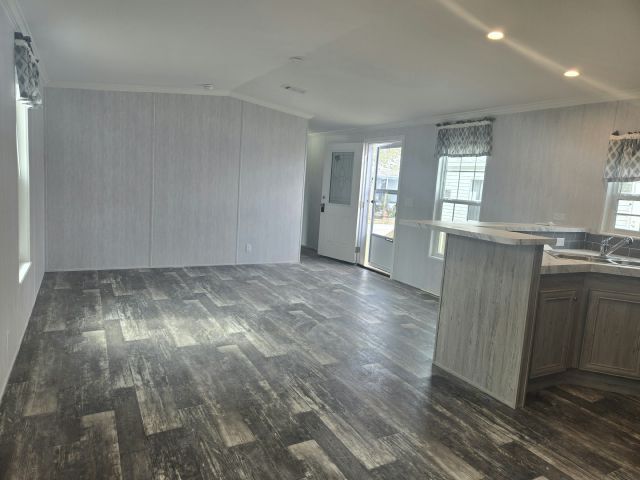 Building Photo - 1123 Walt Williams Rd