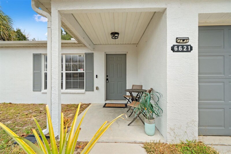 Building Photo - 6621 W Robin Ln