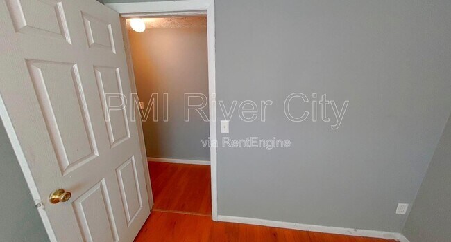 Building Photo - 7471 John F Kennedy Dr W