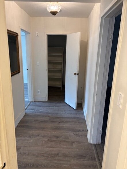 hallway with walking closet - 844 Thorn St
