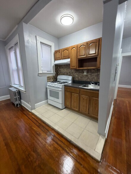 Building Photo - 227 N Oraton Pkwy