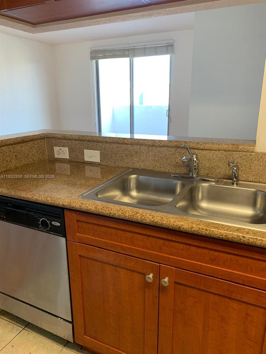 Building Photo - 36 NW 6th Ave