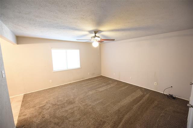 Building Photo - 3820 7 Gables St