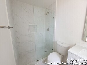 Building Photo - 9515 Valley Dale St