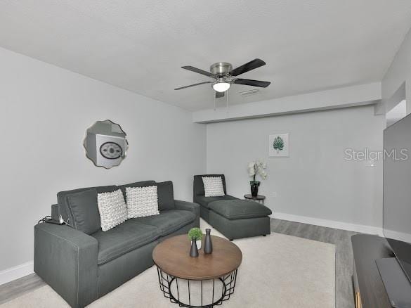 Building Photo - 6206 S Adelia Ave