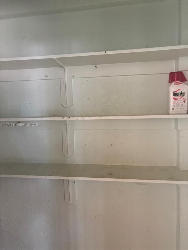 Building Photo - 42 Transylvania Ave