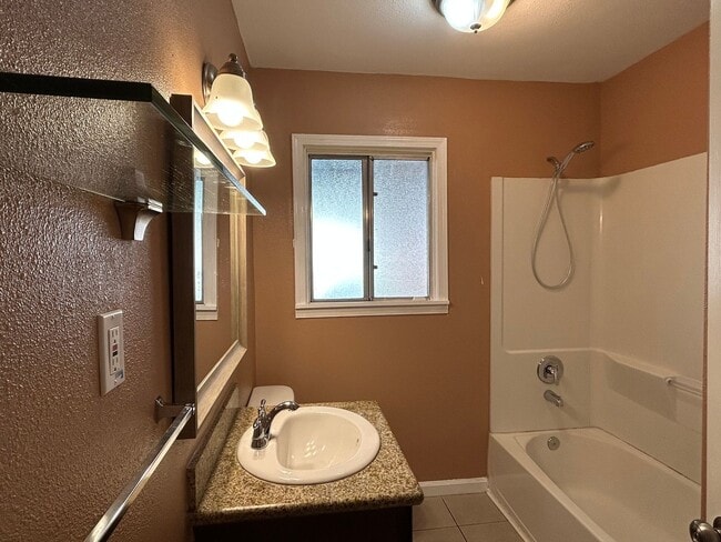 Building Photo - 1972 Fogg Ave