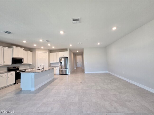 Building Photo - 1224 Mariners Vw Ter