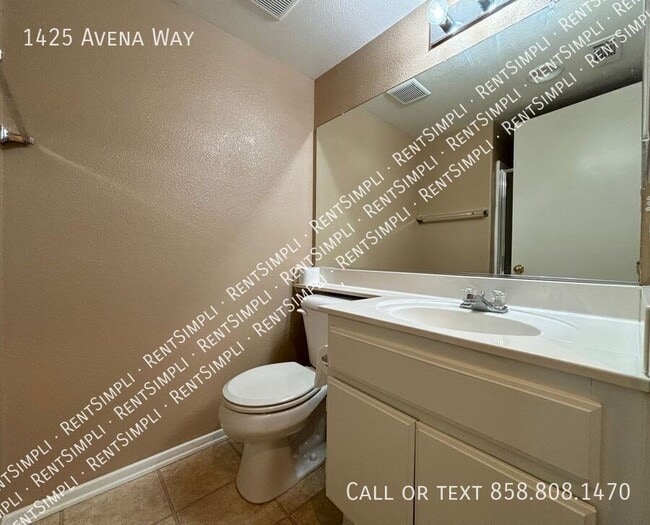 Building Photo - 4 BD 3 BA  San Jacinto Home.