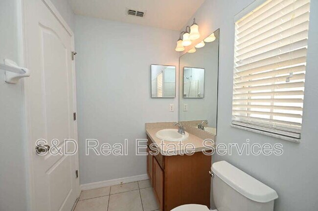 Building Photo - 4219 Winding Vine Dr