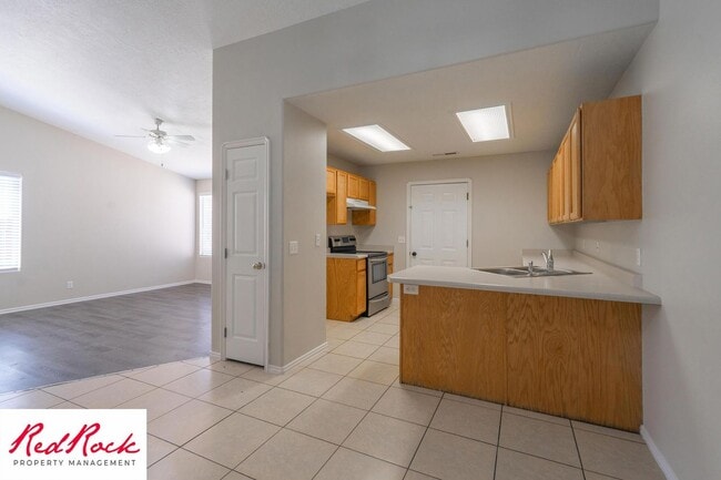 Building Photo - Charming 3 Bed, 2 Bath Home in the Heart of St. George!