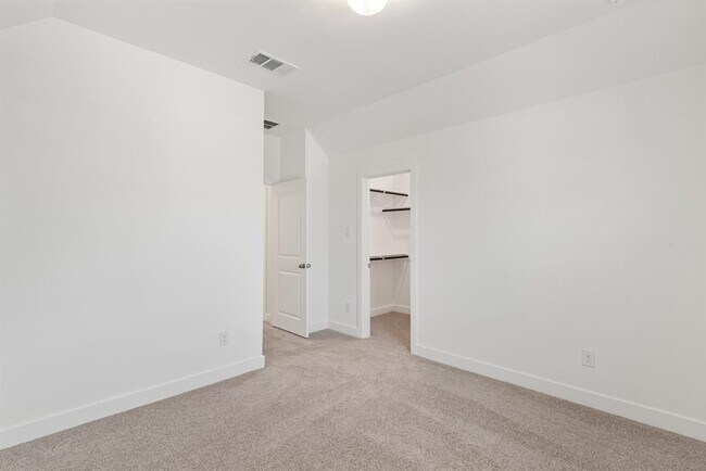Building Photo - 111 Shining Succulent Dr