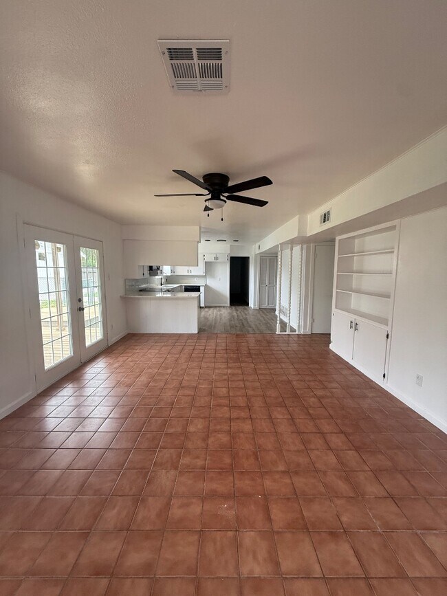 Building Photo - 4617 Cobblestone Ln