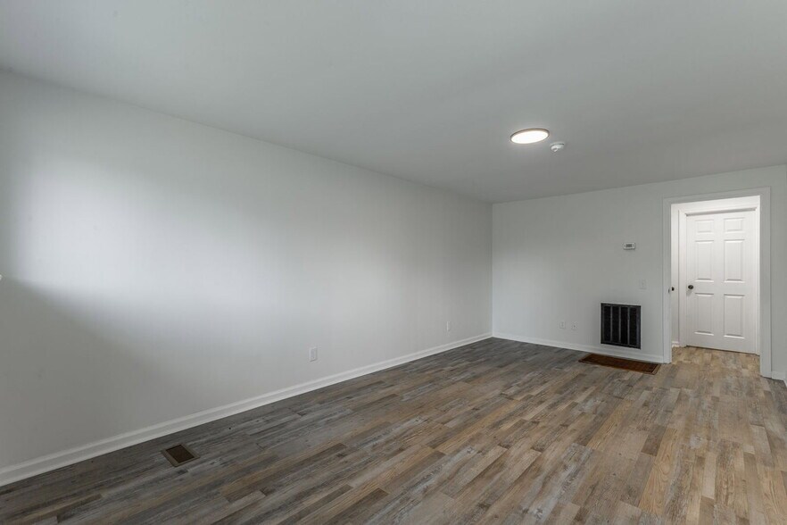 Building Photo - 2171 Dugan St
