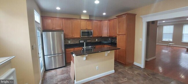 Building Photo - 11808 Oxbridge Dr