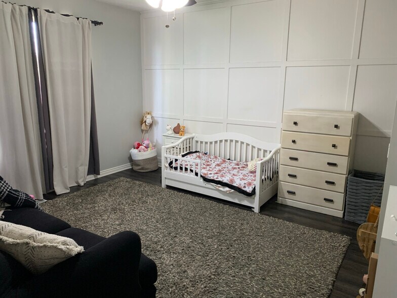 Building Photo - 84 S 100 E