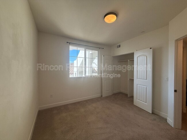 Building Photo - 130 N Garden St