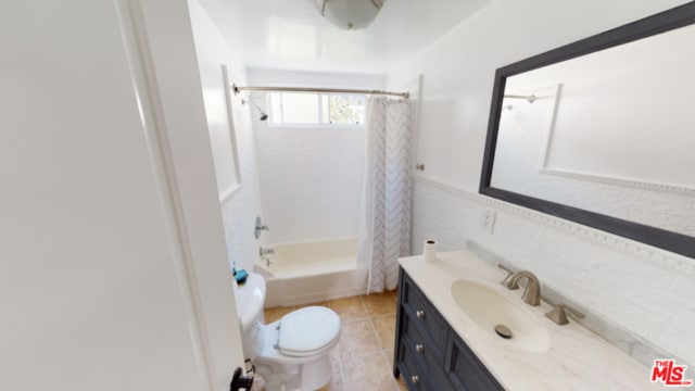 Building Photo - 1247 N Flores St