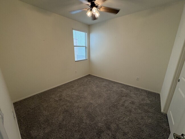 Building Photo - Vail School District with great views 4 bedroom plus den