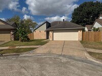 Building Photo - 2038 Woodland Hills Dr