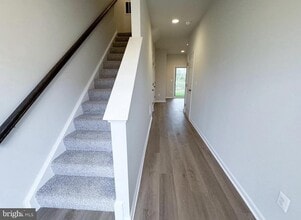 Building Photo - 114 Norland Knoll Dr