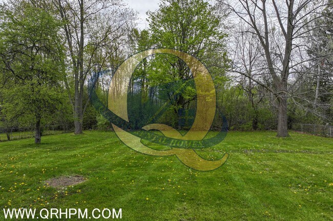 Building Photo - Available Now! Genesee Township!