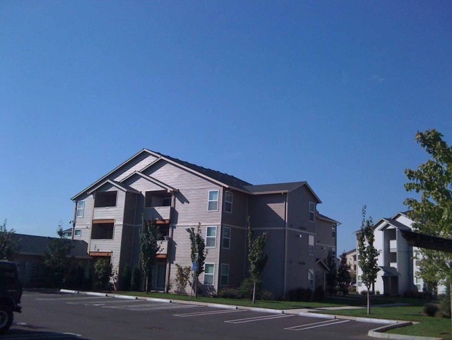 Building Photo - Cascade Meadow