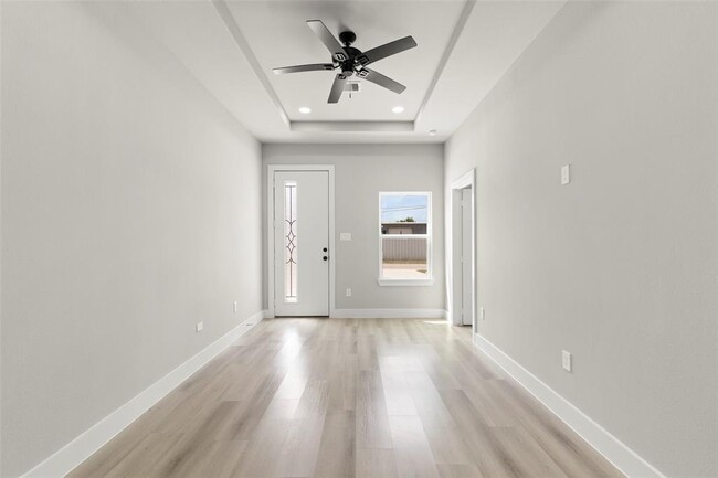 Building Photo - 3111 Shelby Cir