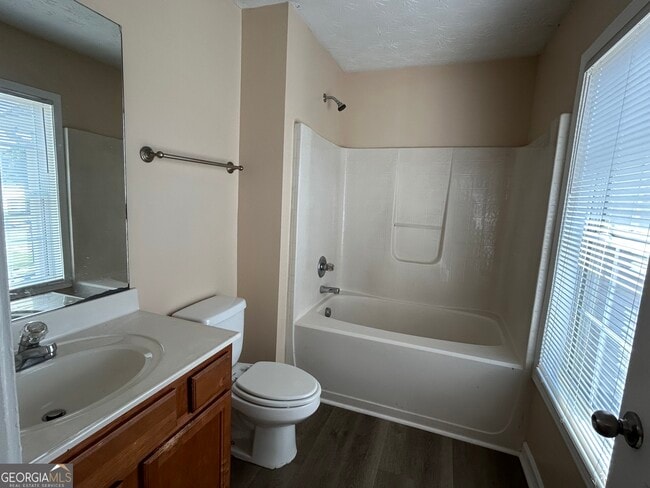 Building Photo - 1756 Little Creek Dr
