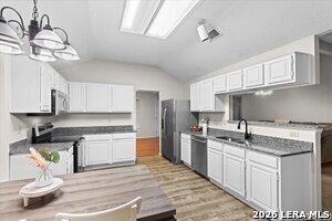 Building Photo - 7733 Forest