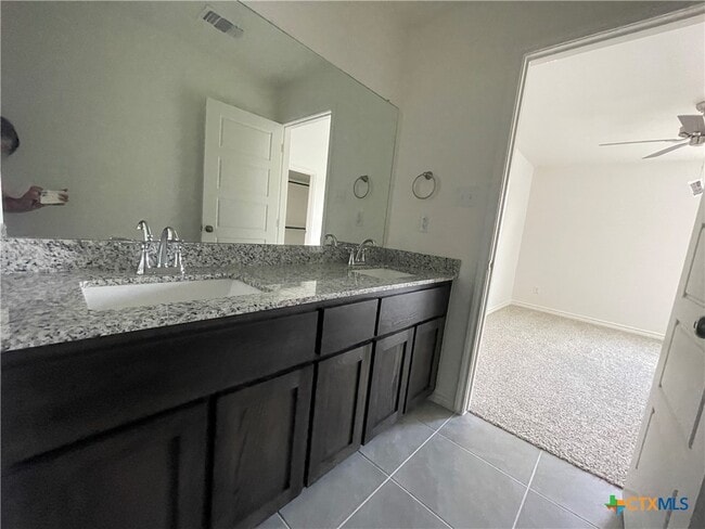 Building Photo - 302 Agua Chiquita Ct