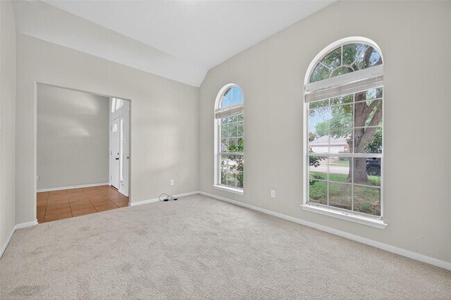 Building Photo - 15411 Redbud Dale Ct