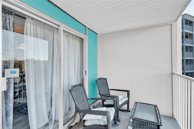 Building Photo - 3315 58th Ave S