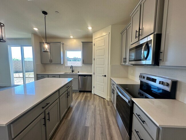 Building Photo - Newly built DR HORTON home coming soon!!
