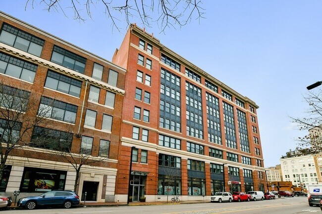 Building Photo - 285 Columbus Ave