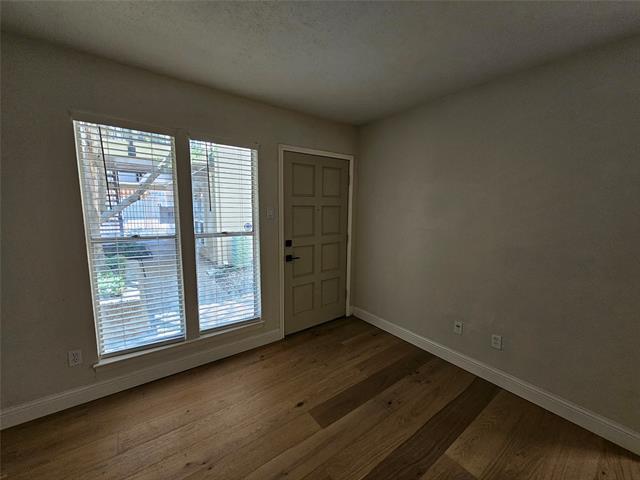 Building Photo - 4327 Holland Ave