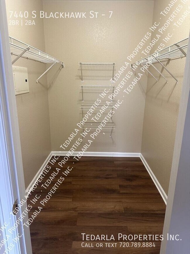 Building Photo - 7440 S Blackhawk St