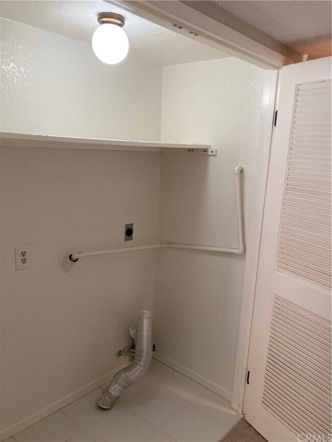 Building Photo - 18 Exeter-