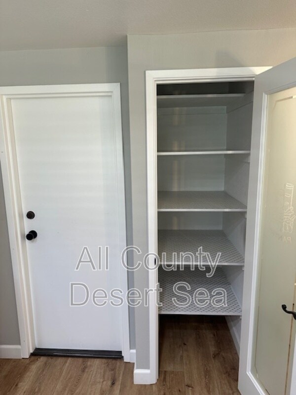 Building Photo - 7961 Southwind Cir