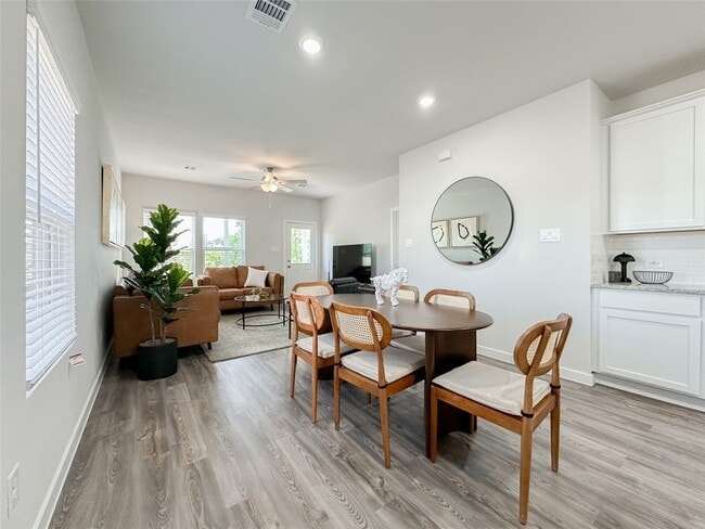 Building Photo - 164 Valiant Ridge Trail