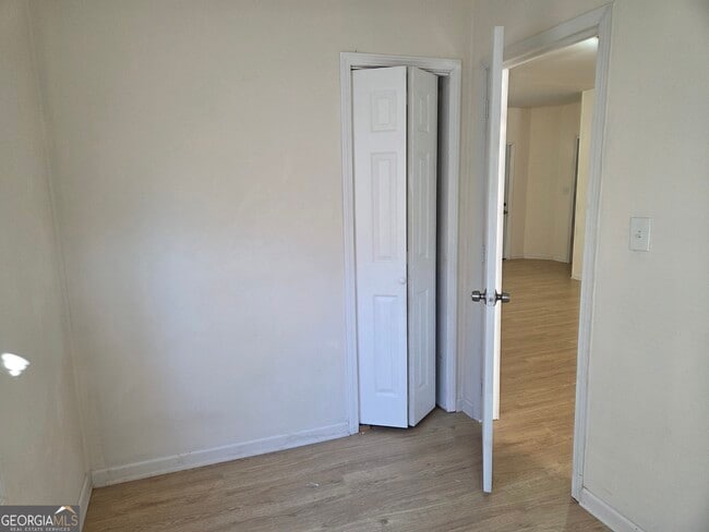 Building Photo - 41 W Main St