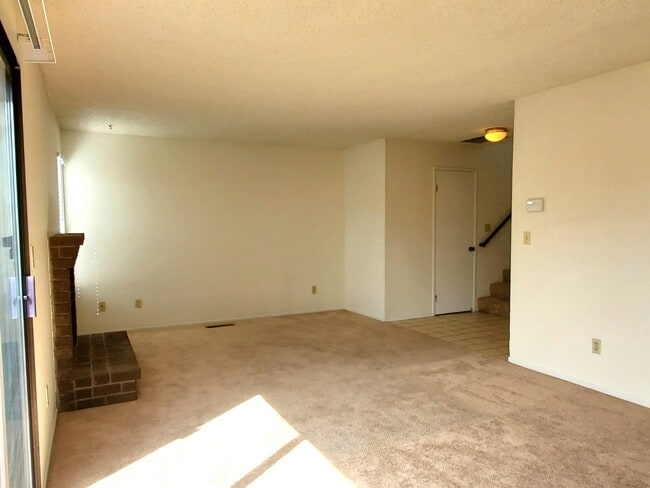 Building Photo - 37763 Cedar Blvd
