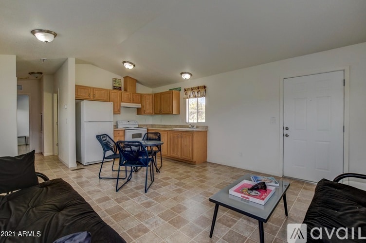 Building Photo - 17101 E Meadow Ln