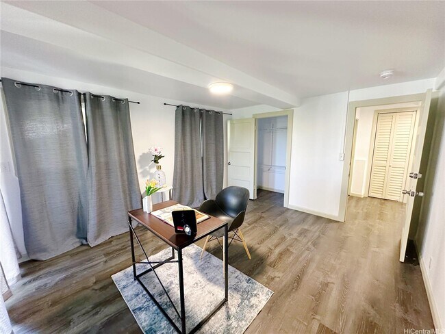 Building Photo - 2578 Pacific Heights Rd