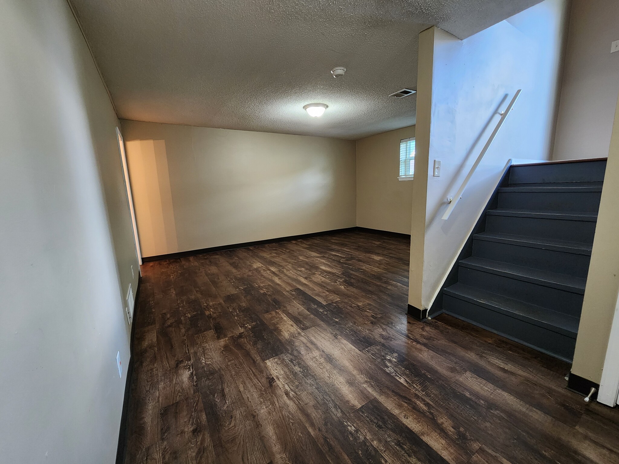 3rd Non-Conforming Bedroom - 8902 Haskins St